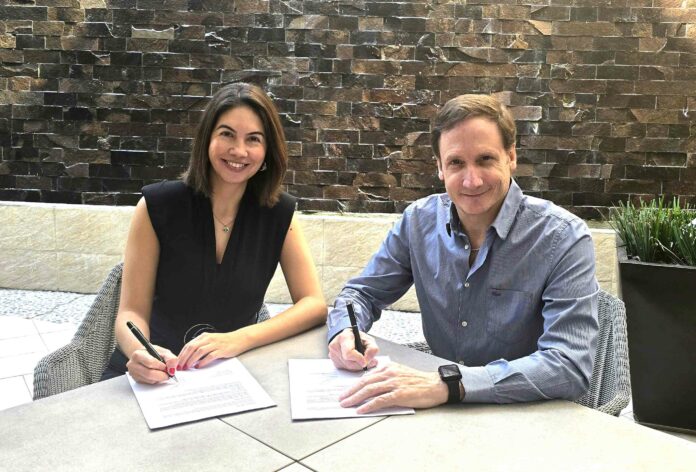 Catalina Valencia Head of Community de KM ZERO y Alejandro Cantarelli Director Comercial de B2B Latam M Catalina Valencia head of Community de KM ZERO y Alejandro Cantarelli director comercial de B2B Latam M