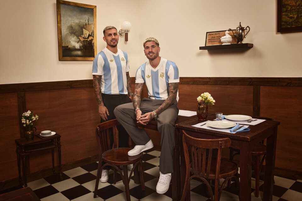 Adidas lanza jersey