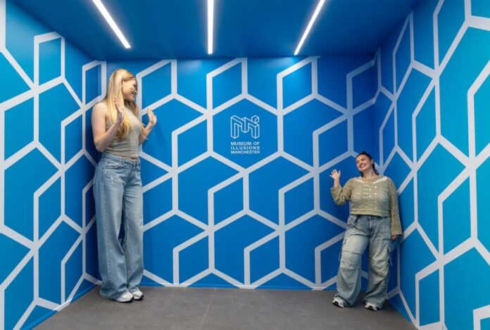 MOI-MCR_Visit-Manchester_gallery_6_1687265419 museum of illusions