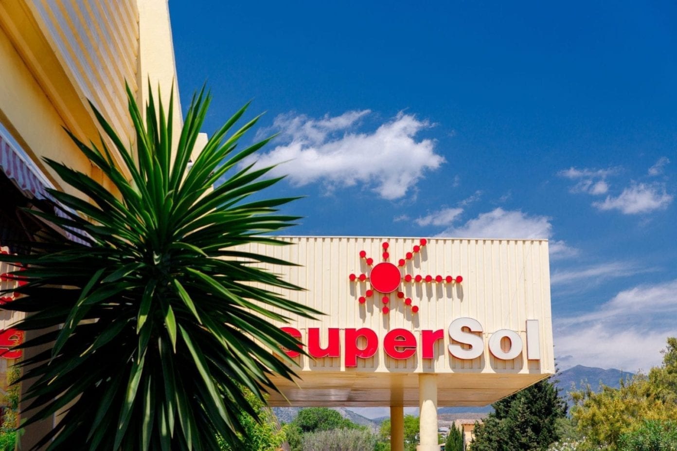 supersol carrefour retail