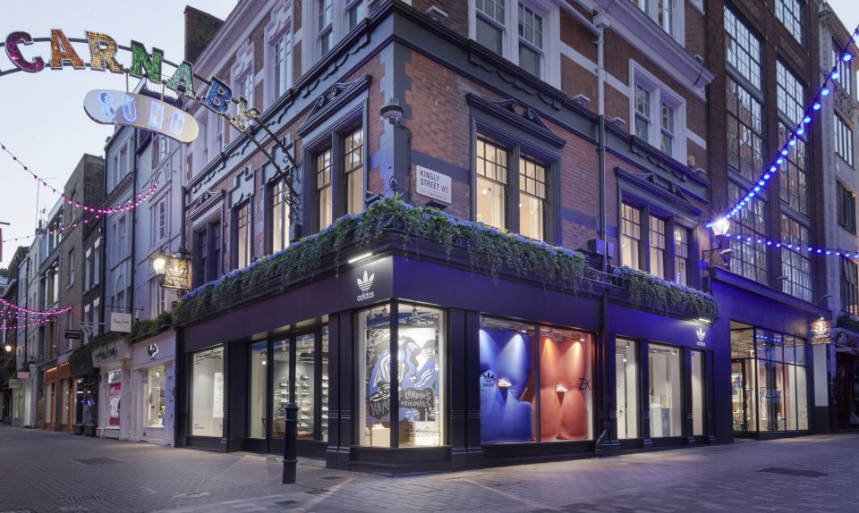 Adidas abre una flagship en el Soho londinense - Just Retail