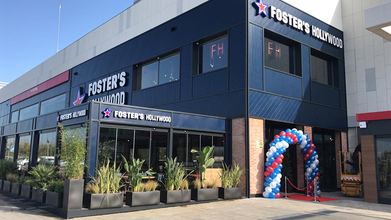 Foster's Hollywood inaugura su segundo restaurante en Badajoz - Just Retail