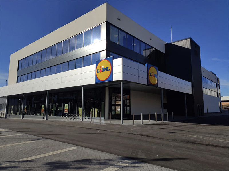 Lidl invierte 3,6M€ en la apertura de su primera tienda en Montcada i Reixac - Just Retail