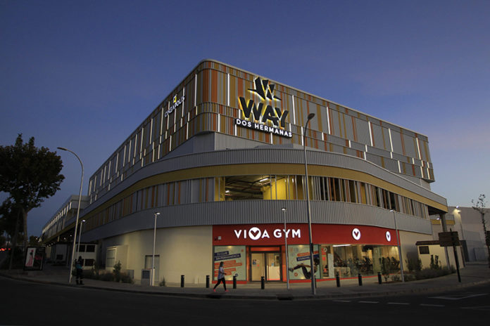 WAY Dos Hermanas: "Proyecto Comercial y de Ocio Destacado" de Andalucía Inmobiliaria - Just Retail