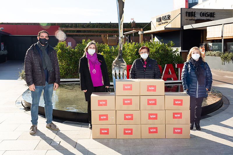 Splau dona 6'5 toneladas de alimentos a la Tienda Solidaria de Cornellà - Just Retail