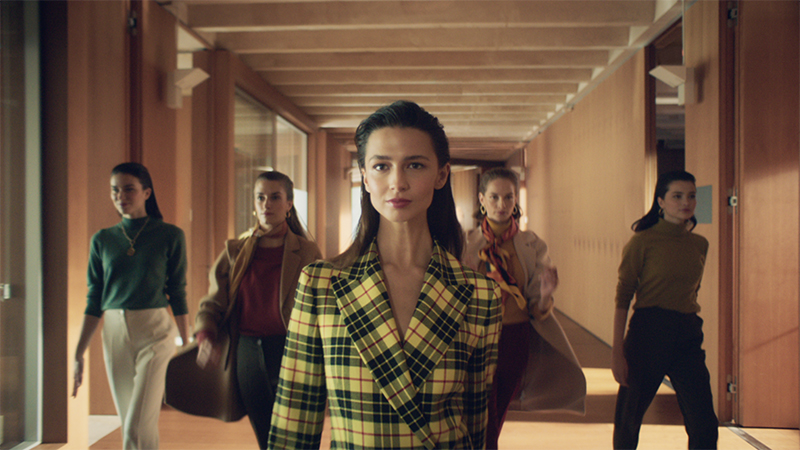 Así es el nuevo anuncio de El Corte Inglés para promocionar las rebajas -  Noticias y Actualidad Retail