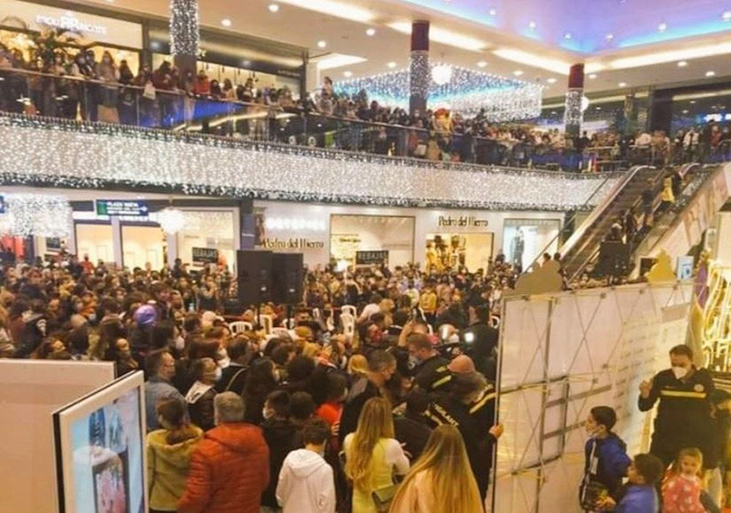 Desalojan el centro comercial La Cañada por una aglomeración para ver a Kiko Rivera y Omar Montes - Just Retail