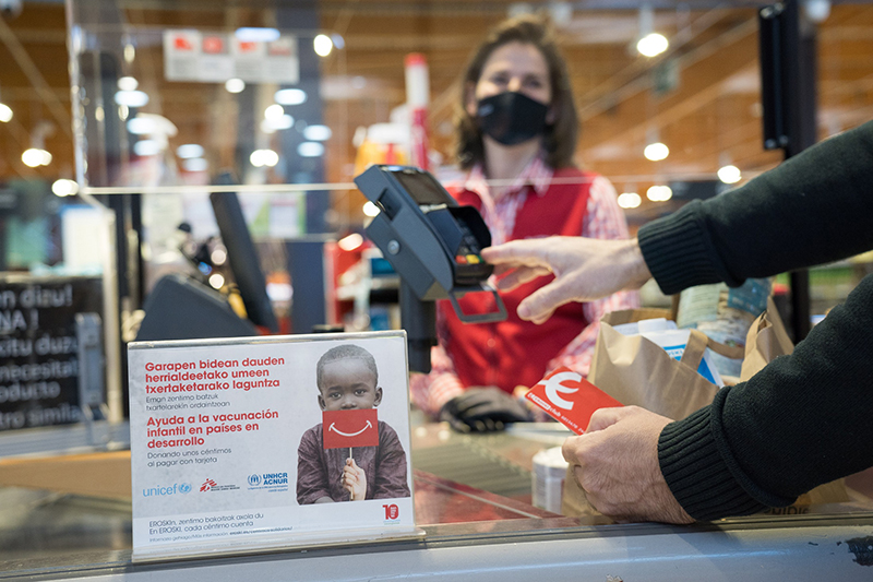 Eroski apoya la vacunación infantil en el programa 'Céntimos solidarios' - Just Retail