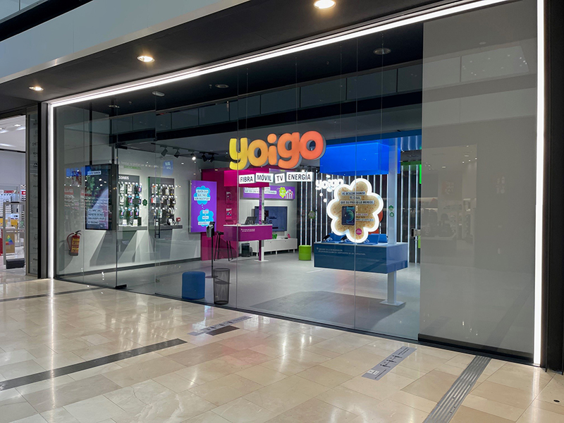 Plenilunio recibe la apertura de un espacio de la operadora Yoigo - Just Retail