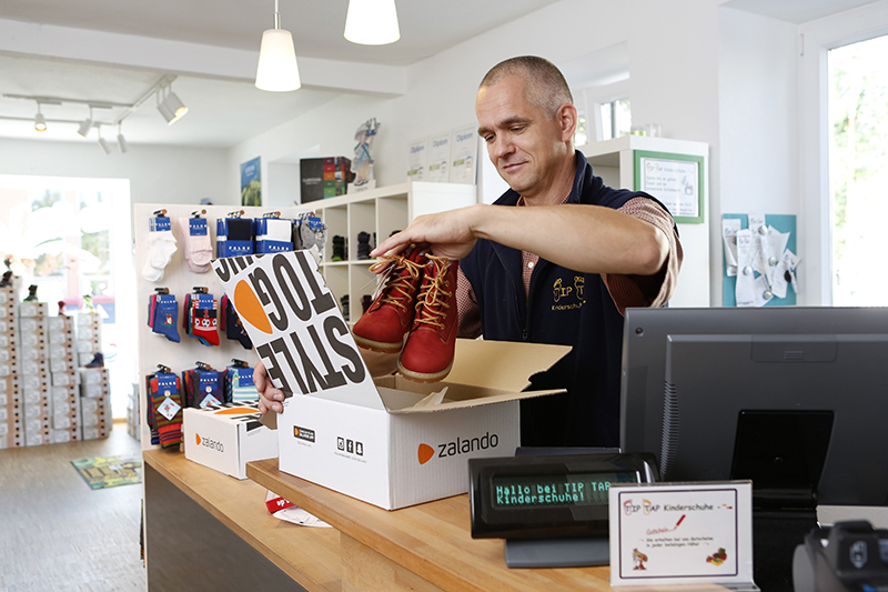 El programa Connected Retail de Zalando registra más de 3.000 tiendas físicas activas - Just Retail
