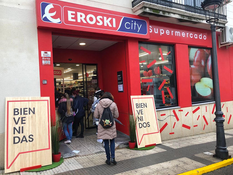Eroski inaugura un nuevo espacio en la localidad cacereña de Jaraiz de la Vera - Just Retail