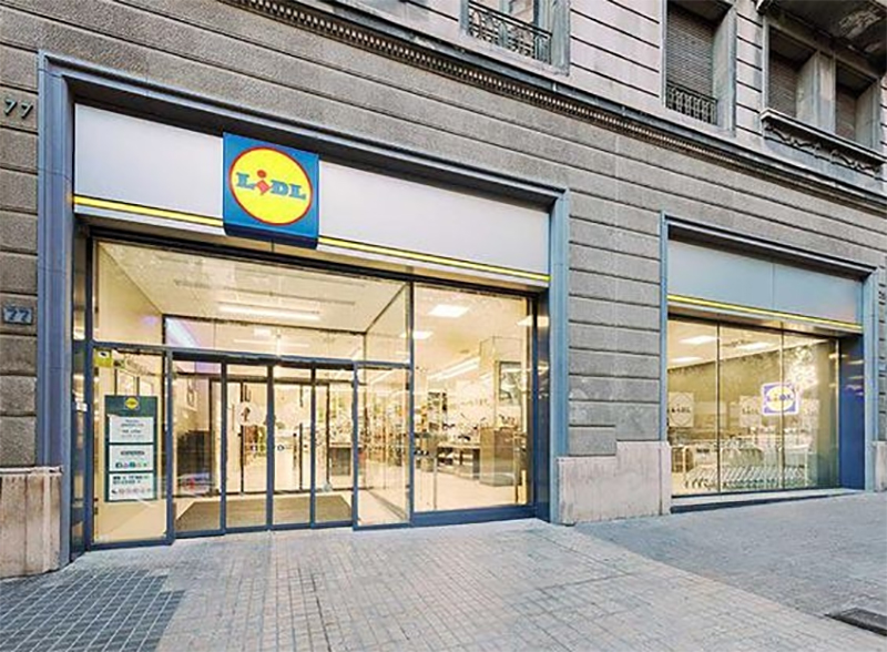 Lidl invierte 3,3M€ en la apertura de una tienda en el centro de Barcelona - Just Retail