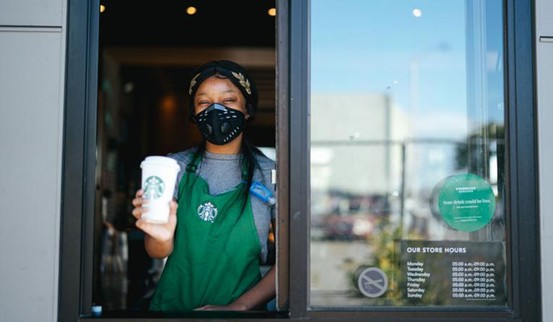 Starbucks anuncia cómo será su 'drive-thru' del futuro - Just Retail