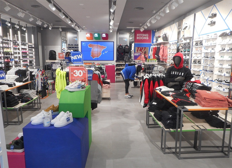 AW Lab abre tienda Salera noticias retail