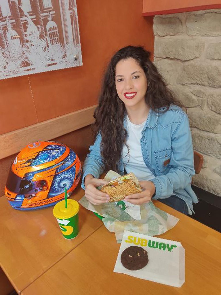 Subway patrocina a la piloto alicantina Lydia Sempere - Just Retail