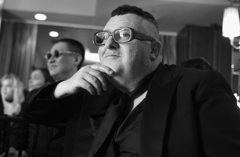 Fallece diseñador Alber Elbaz 59 años París noticias retail