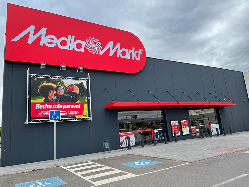 imagen Alaska refugiados Cinco nuevas tiendas de MediaMarkt abren sus puertas - Noticias y  Actualidad Retail