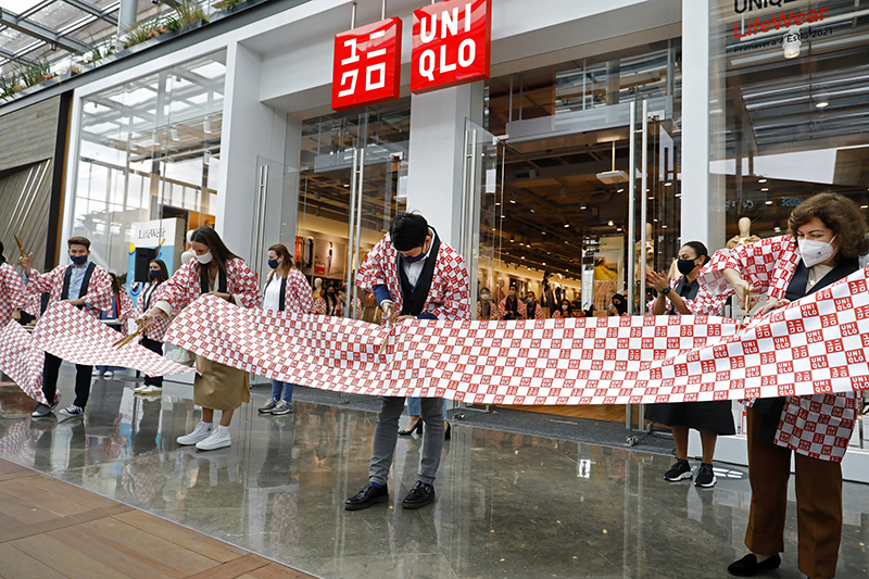 Uniqlo La Maquinista Barcelona apertura noticias retail