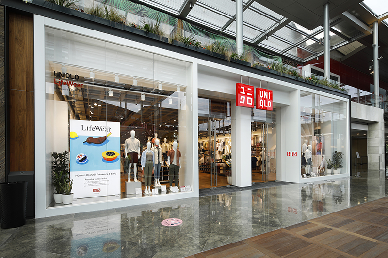 Uniqlo La Maquinista Barcelona apertura noticias retail