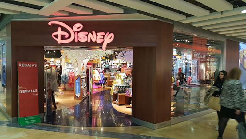 Disney cerrará tiendas España noticias retail