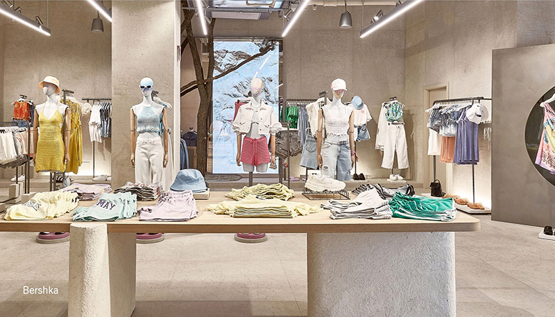 Bershka cierra en L'Illa Diagonal de Barcelona