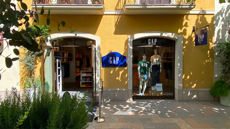 Gap Barcelona La Roca Village noticias retail