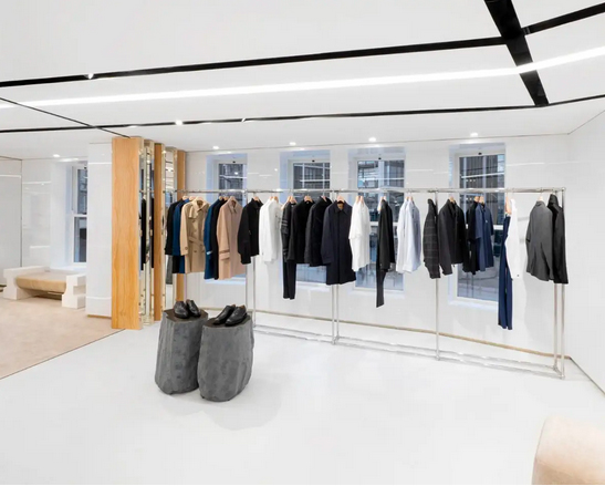 Burberry abre una impresionante tienda de 6 plantas en Londres