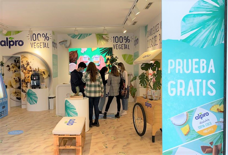 Danone activación marca Gran Vía madrileña noticias retail