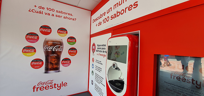 Parque Warner Coca cola dispensador bebidas noticias retail