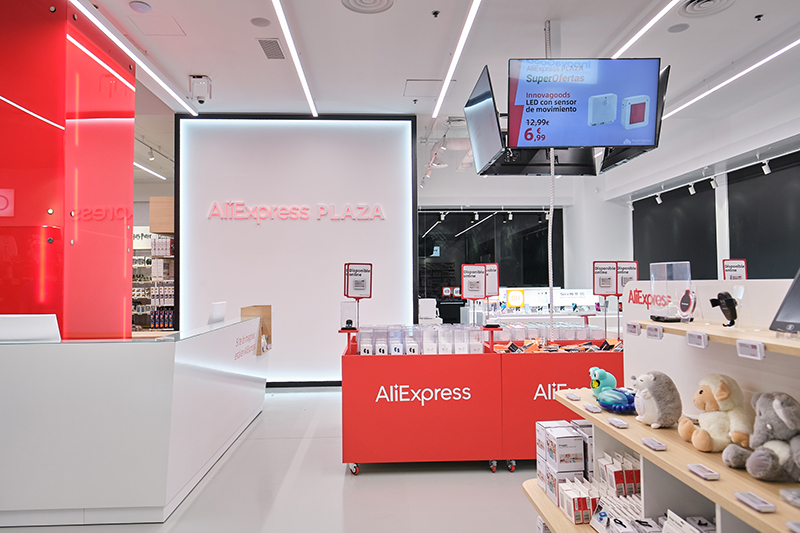 AliExpress Plaza España Barcelona Westfield La Maquinista apertura noticias retail