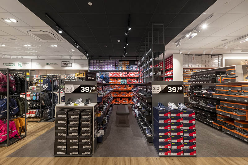 Deichmann reapertura Espacio Leon renovacion imagen calzado noticias retail