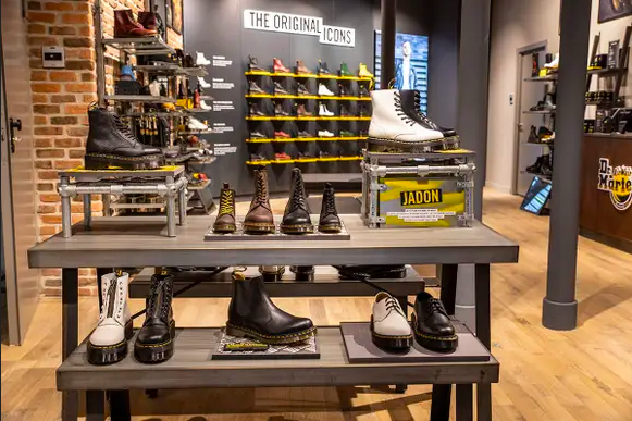 Dr. Martens Barcelona noticias retail