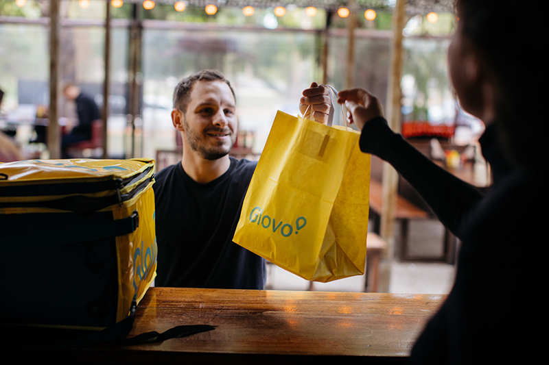 Glovo apuesta Q-Commerce adquisición Lola Market noticias retail