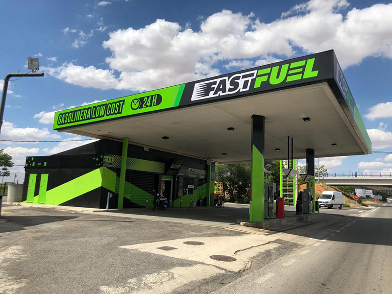 Nueva gasolineras low-cost Fast Fuel Canarias 2022 noticias retail