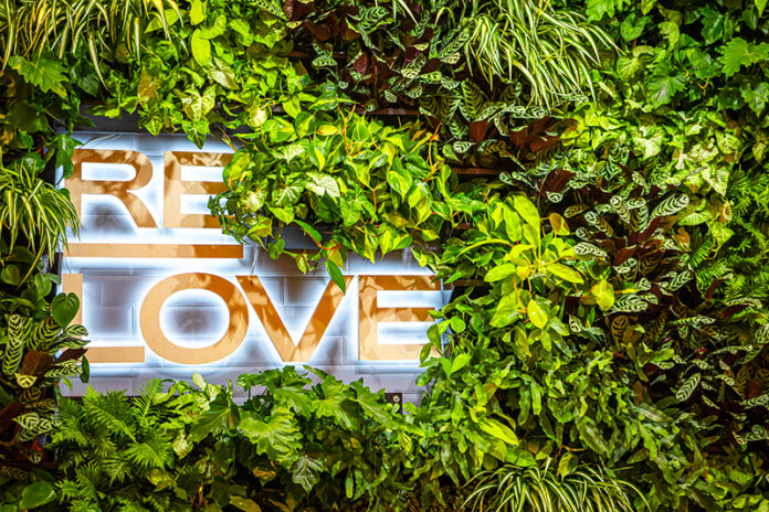 Via Outlets iniciativa Relove sostenibilidad pop up tienda noticias retail 7 Via Outlets iniciativa Relove sostenibilidad pop up tienda noticias retail