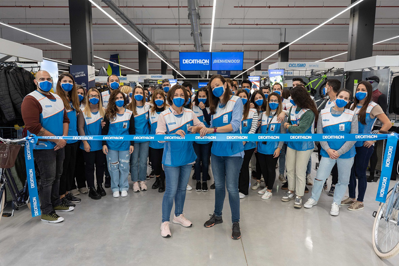 Decathlon San Javier Murcia reubicación deporte noticias retail