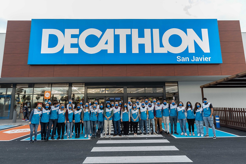 Decathlon San Javier Murcia reubicación deporte noticias retail