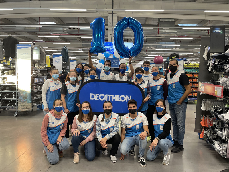 Decathlon aniversario Carcaixent Valencia deporte noticias retail