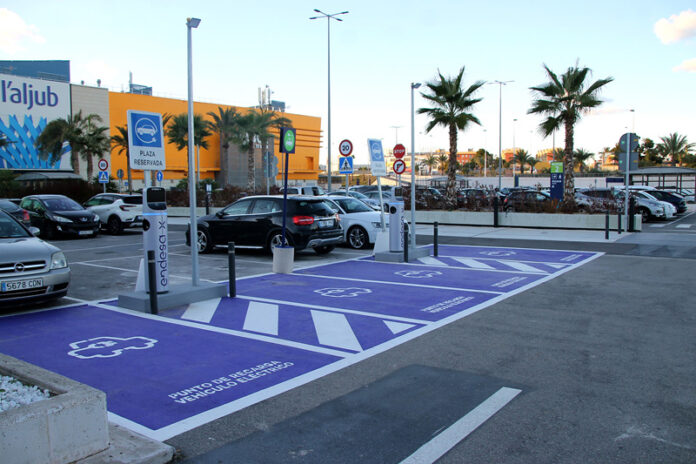 L'Aljub columnas recarga vehiculos electricos Endesa sostenibilidad noticias retail 1 L'Aljub columnas recarga vehiculos electricos Endesa sostenibilidad noticias retail