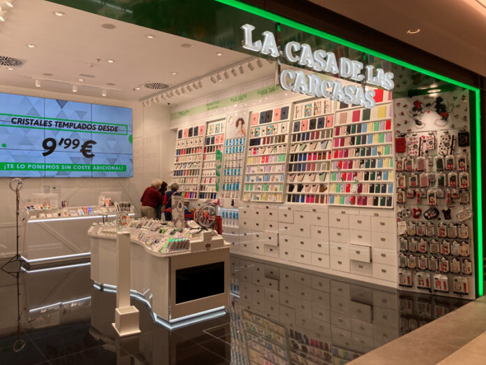 La Casa de las Carcasas apertura El Ingenio accesorios noticias retail 1 La Casa de las Carcasas apertura El Ingenio accesorios noticias retail