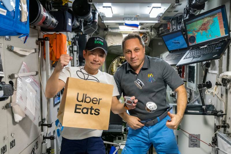 Uber Eats Estación Espacial