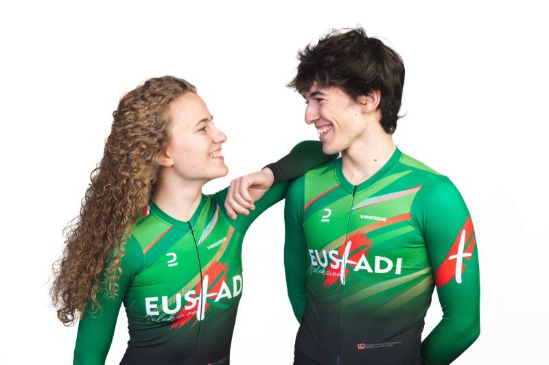La Federación Vasca de Ciclismo las tiendas de Decathlon en Euskadi firman un - Noticias Actualidad Retail