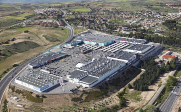 Redevco ultima la compra del parque comercial Abadía por más de 105 millones de euros Gentalia Parque Comercial Abadia