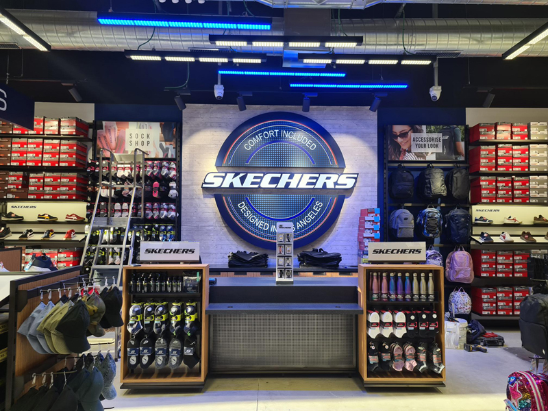 Luz Shopping Skechers