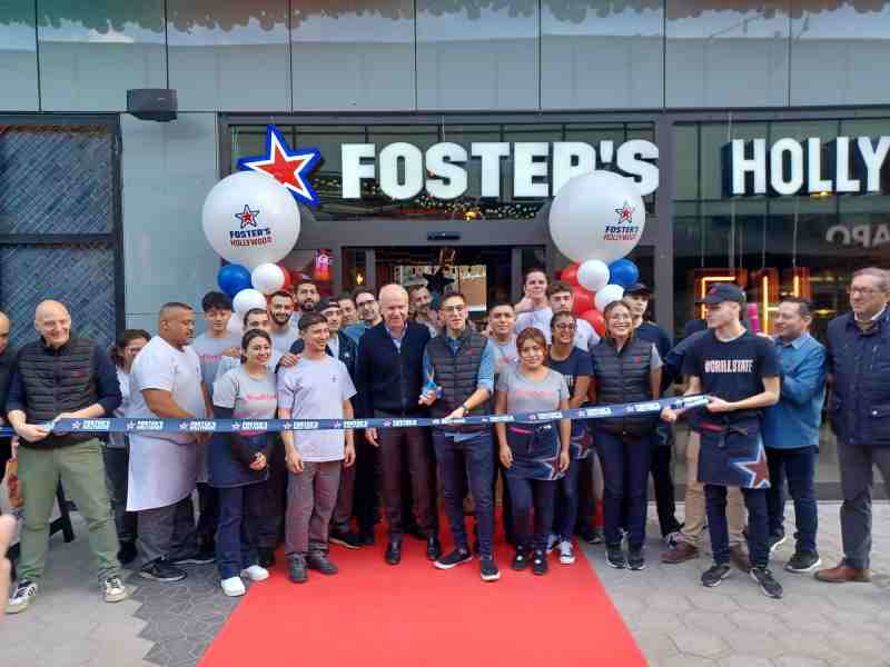 Foster`s Hollywood