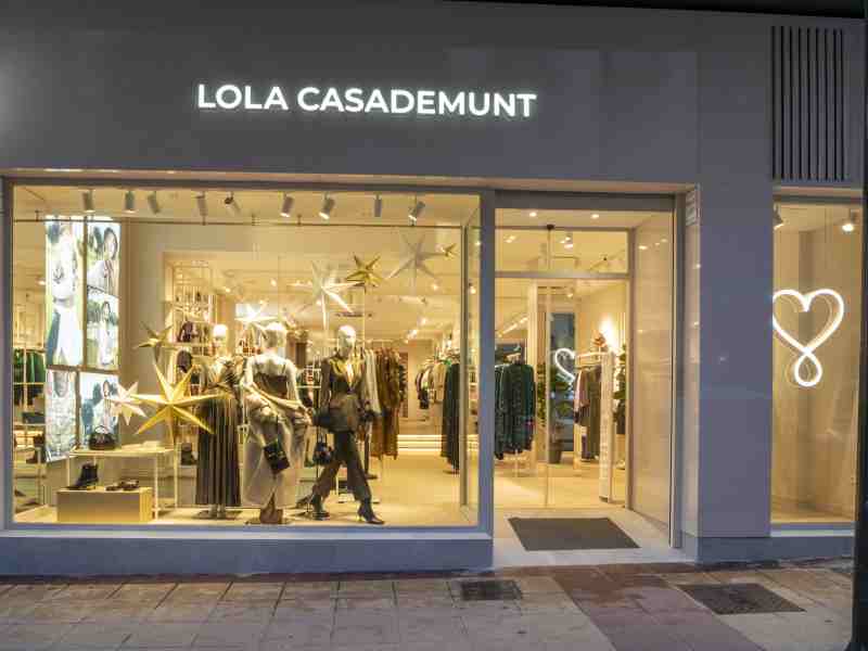 Lola Casademunt 3