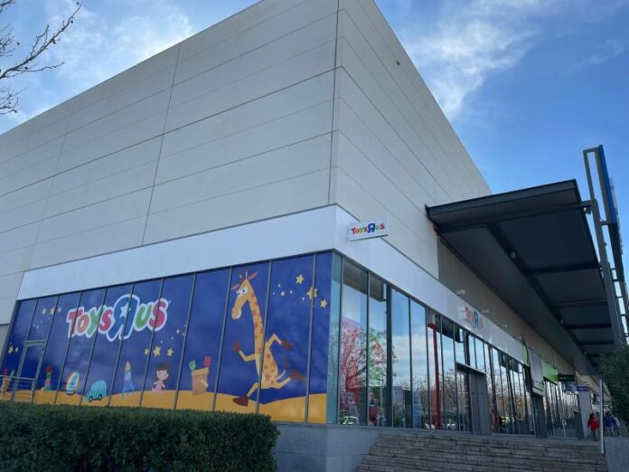 Toys "r" us