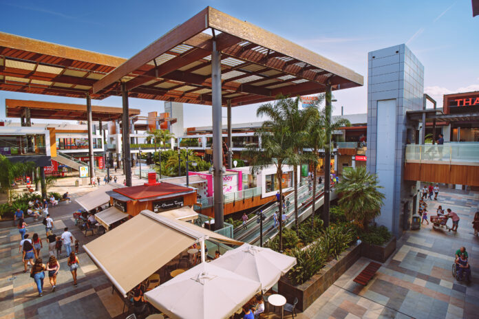 Centro-Comercial-Thader