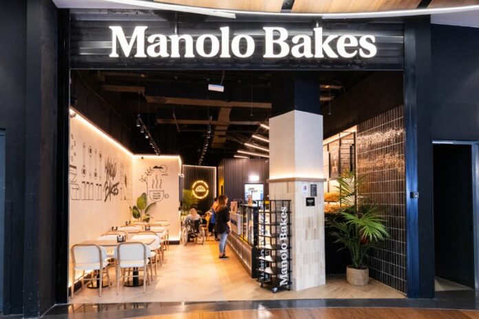 MANOLO-BAKES05240611DM159