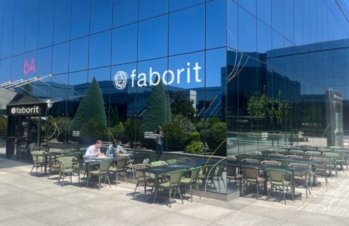 Faborit_-LaFinca_Rubica